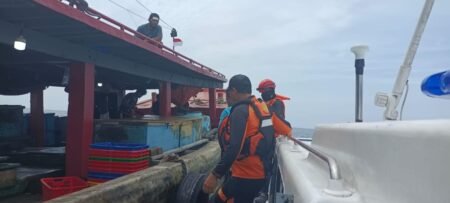 Polairud dan Tim SAR Gabungan Sisir Perairan Pulau Berhala Cari Nelayan Hilang