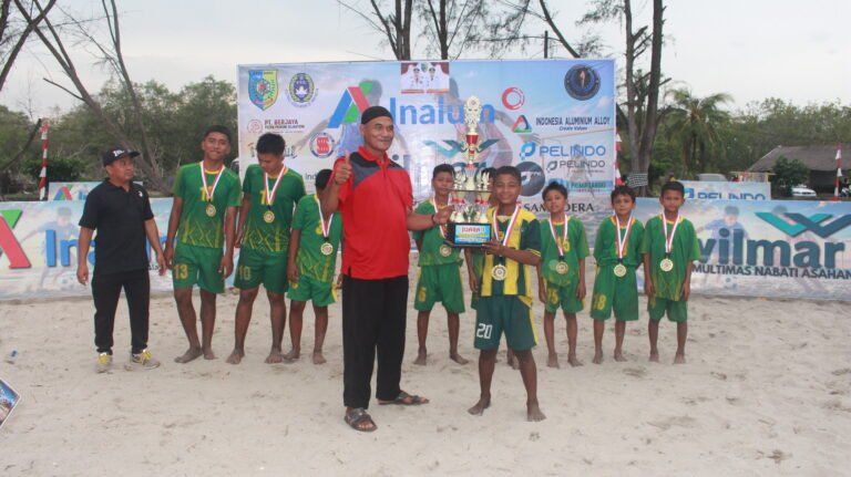 Final Sengit Berakhir Adu Penalti, Sania Putra Angkat Trofi Kades Cup 2026