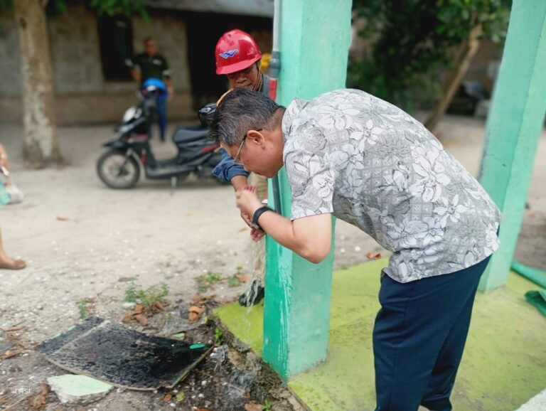 Eddy Kho Tinjau Sumur Bor CSR PT Multimas Nabati Asahan di Kuala Indah, Pastikan Tetap Dimanfaatkan Warga