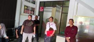 DIDAMPINGI LSM PAKAR, KELUARGA RAMAYANA DATANG KE POLRES BATUBARA MINTA KEJELASAN PERKARA